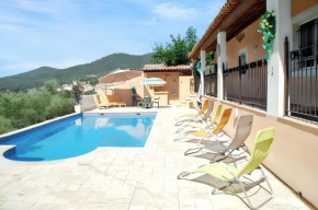 Villa élégante à Callas avec piscine privée